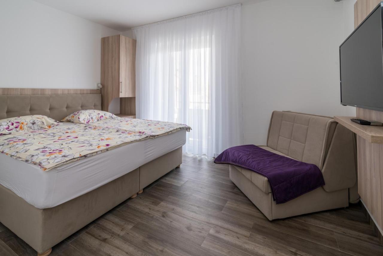 Apartments & Rooms Lavanda Malinska Ngoại thất bức ảnh