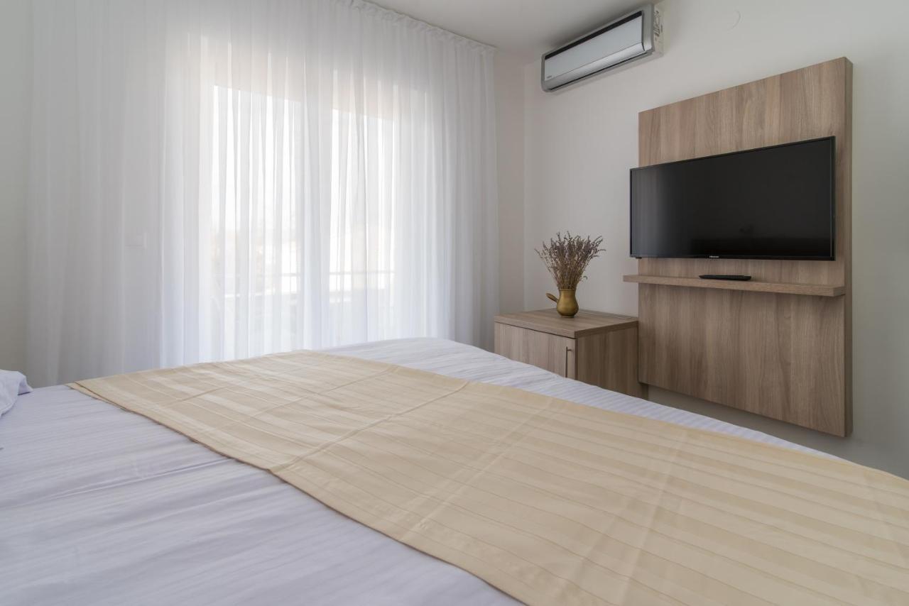 Apartments & Rooms Lavanda Malinska Ngoại thất bức ảnh